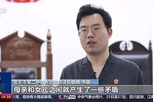 局外人❓拉什福德在B费发角球时站在底线一动不动